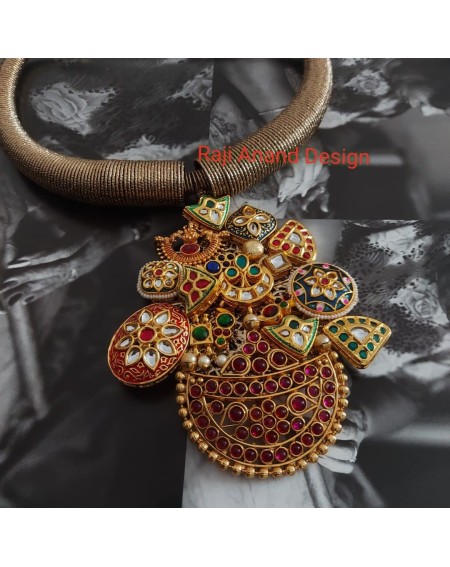 Traditional necklace